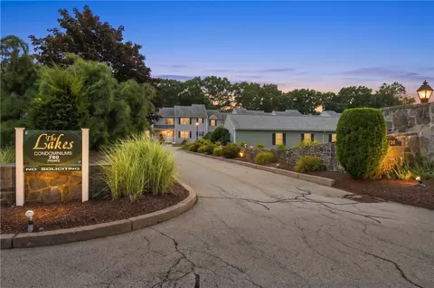 720 Putnam Pike #704, Greenville, RI 02828