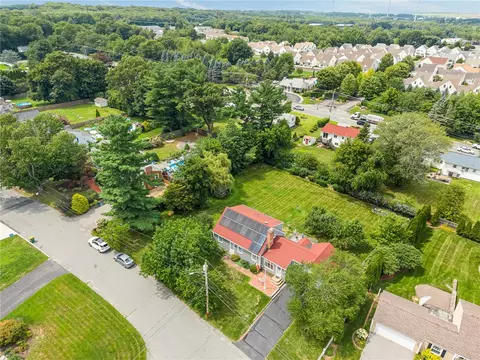 View/Area - 37 Nelson Rd, Cranston, RI 02921 photo 4 of 12