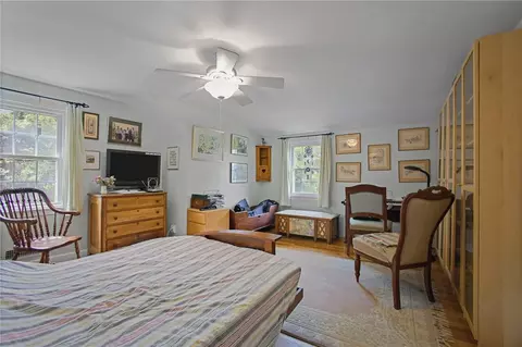 Bedroom - 37 Nelson Rd, Cranston, RI 02921 photo 1 of 10