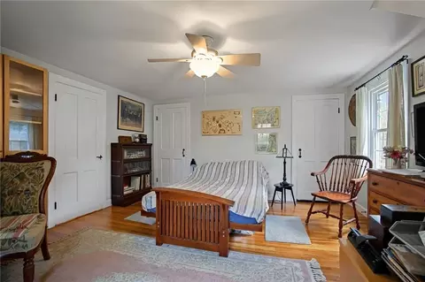 Bedroom - 37 Nelson Rd, Cranston, RI 02921 photo 8 of 10