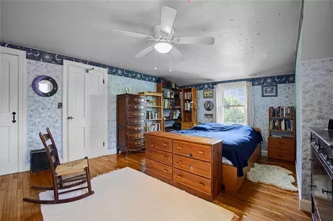 Bedroom - 37 Nelson Rd, Cranston, RI 02921 photo 5 of 10
