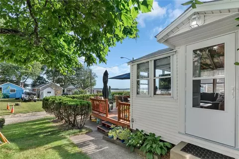 29 E Andrew Comstock Rd, Warwick, RI 02886 photo 38