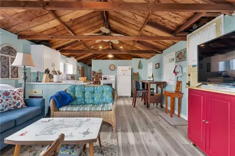 29 E Andrew Comstock Rd, Warwick, RI 02886 photo 5