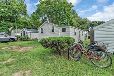 29 E Andrew Comstock Rd, Warwick, RI 02886 photo 36