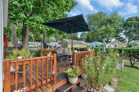 29 E Andrew Comstock Rd, Warwick, RI 02886 photo 31