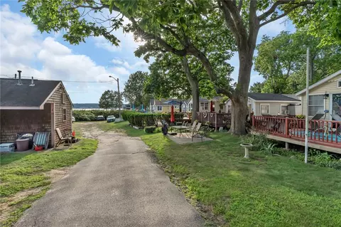 29 E Andrew Comstock Rd, Warwick, RI 02886 photo 32