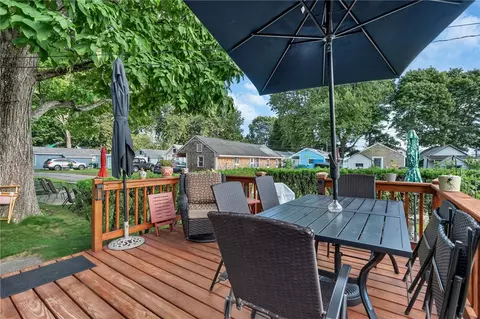 29 E Andrew Comstock Rd, Warwick, RI 02886 photo 28