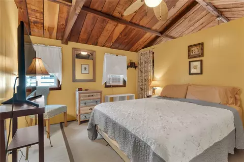 29 E Andrew Comstock Rd, Warwick, RI 02886 photo 21