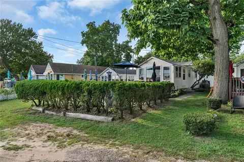 29 E Andrew Comstock Rd, Warwick, RI 02886 photo 33