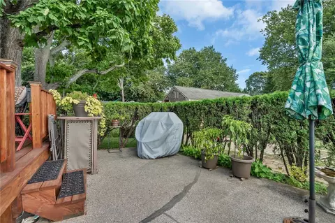 29 E Andrew Comstock Rd, Warwick, RI 02886 photo 30