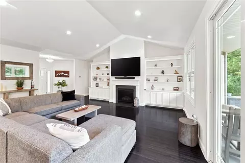 Living - 919 Ten Rod Rd, Exeter, RI 02822 photo 1 of 1