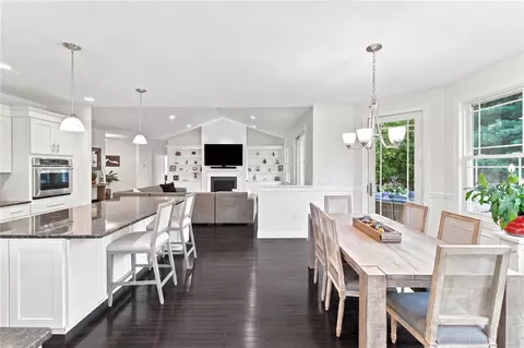 Dining - 919 Ten Rod Rd, Exeter, RI 02822 photo 2 of 3
