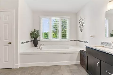 Bath - 919 Ten Rod Rd, Exeter, RI 02822 photo 2 of 3