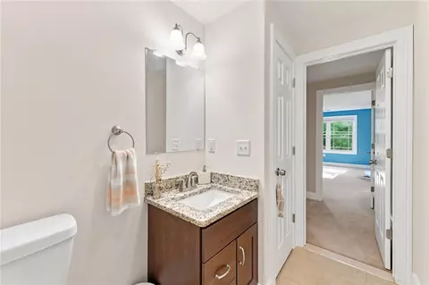 Entry Way - 919 Ten Rod Rd, Exeter, RI 02822 photo 5 of 5