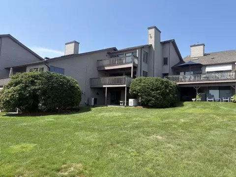 297 Water St #A2, Portsmouth, RI 02871