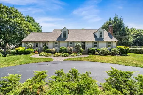 46 Middle Rd, East Greenwich, RI 02818