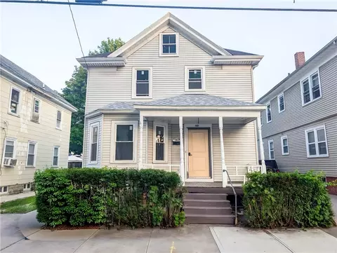 212 Roosevelt St, Providence, RI 02909