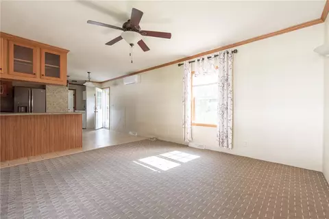 Living - 979 Toll Gate Rd, Warwick, RI 02886 photo 3 of 3