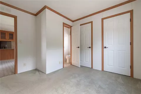 Bedroom - 979 Toll Gate Rd, Warwick, RI 02886 photo 1 of 5