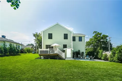 Exterior - 2 Overhill Rd, Warren, RI 02885 photo 3 of 7