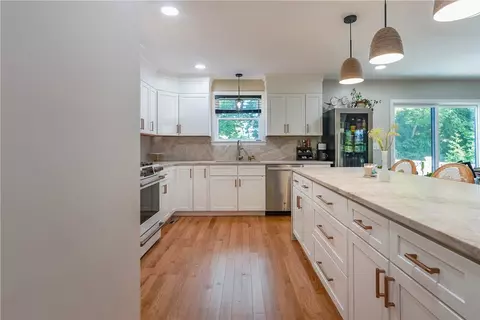 Kitchen - 2 Overhill Rd, Warren, RI 02885 photo 3 of 4