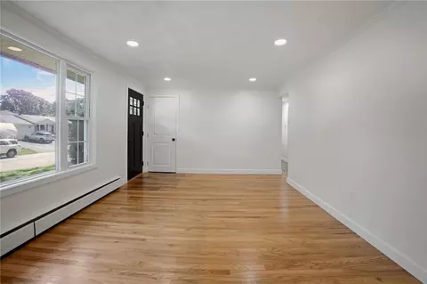 Living - 61 Cactus St, Warwick, RI 02886 photo 7 of 8