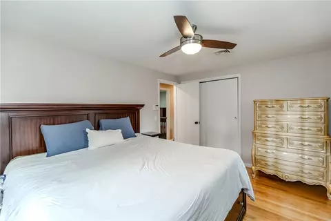 Bedroom - 27 Centennial St, Warwick, RI 02886 photo 3 of 8