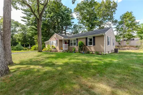 Exterior - 27 Centennial St, Warwick, RI 02886 photo 2 of 4