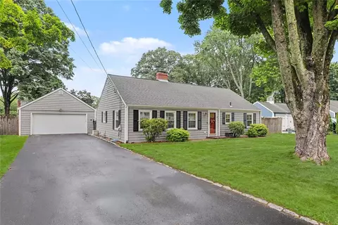25 Tingley Dr, Cumberland, RI 02864