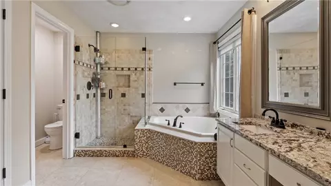 Bath - 68 Castle Rocks Rd, Warwick, RI 02886 photo 2 of 6