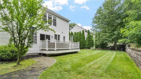 Exterior - 68 Castle Rocks Rd, Warwick, RI 02886 photo 10 of 11