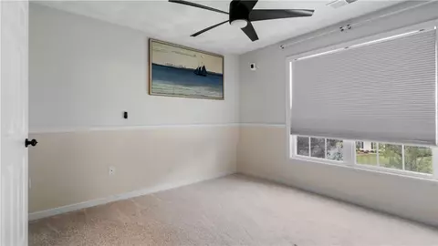 Bedroom - 68 Castle Rocks Rd, Warwick, RI 02886 photo 4 of 5