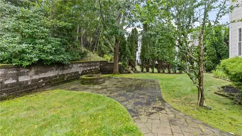 Exterior - 68 Castle Rocks Rd, Warwick, RI 02886 photo 8 of 11