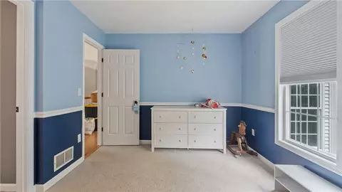 Bedroom - 68 Castle Rocks Rd, Warwick, RI 02886 photo 3 of 5
