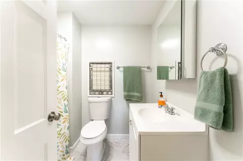 Bath - 10 Lofty Heights Rd, Westerly, RI 02891 photo 1 of 3