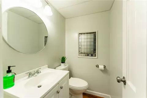 Bath - 10 Lofty Heights Rd, Westerly, RI 02891 photo 3 of 3