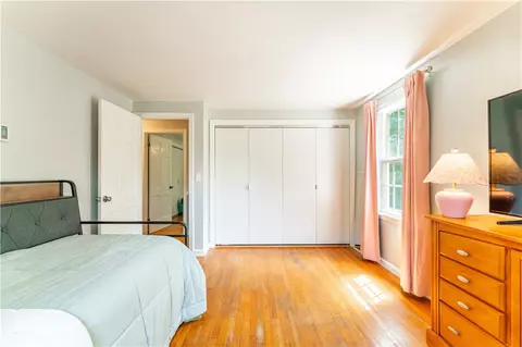 Bedroom - 10 Lofty Heights Rd, Westerly, RI 02891 photo 2 of 5