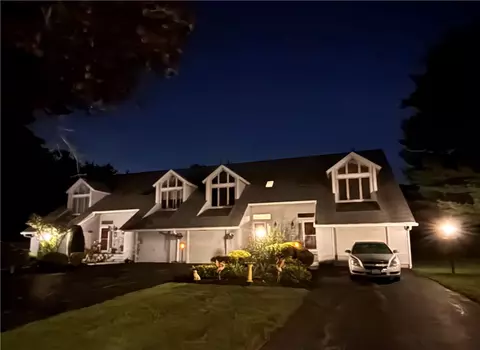12 Tamarac Dr #D, Smithfield, RI 02828
