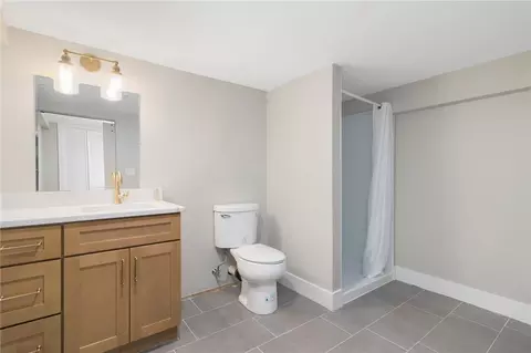 Bath - 6 Holmes St, Westerly, RI 02891 photo 3 of 3