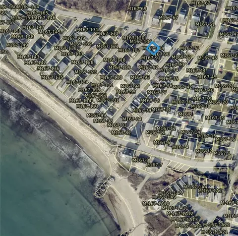 4 Lane Three, Narragansett, RI 02882