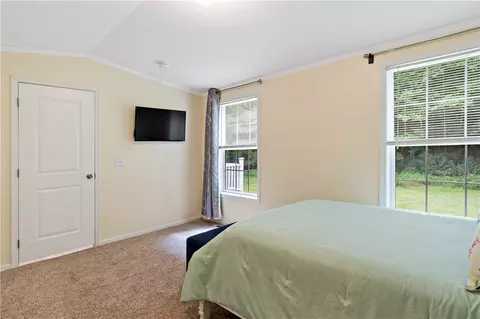 Bedroom - 38 Diamond Rd, Glocester, RI 02814 photo 3 of 8