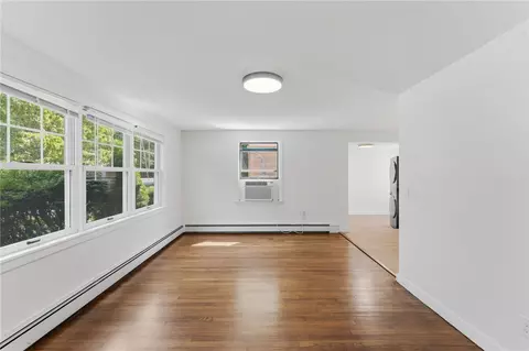 Living - 430 Ten Rod Rd, Exeter, RI 02822 photo 2 of 4