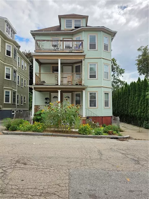 45 Carrington Ave, Providence, RI 02906