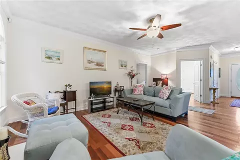 Living - 31 Butterfly Dr, Westerly, RI 02891 photo 2 of 3