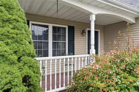 Exterior - 31 Butterfly Dr, Westerly, RI 02891 photo 9 of 9