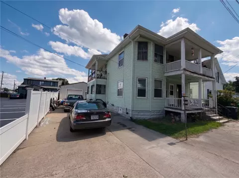 27 Short St, Pawtucket, RI 02861