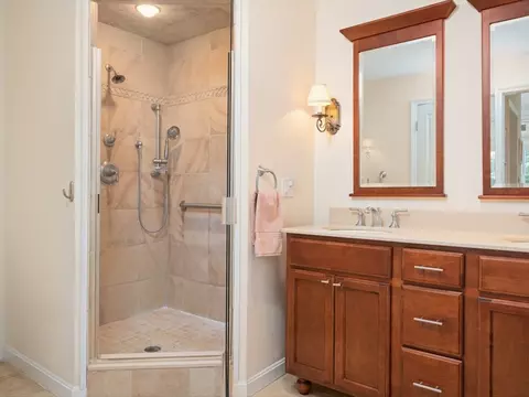 Bath - 114 Granite St #317, Westerly, RI 02891 photo 3 of 3
