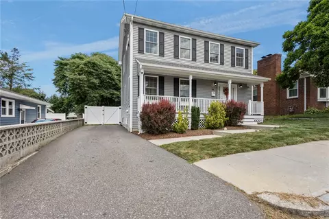66 Christopher St, Providence, RI 02904