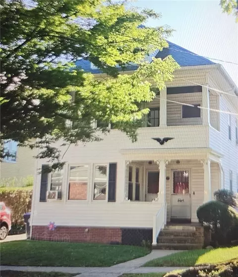 340 River Ave, Providence, RI 02908