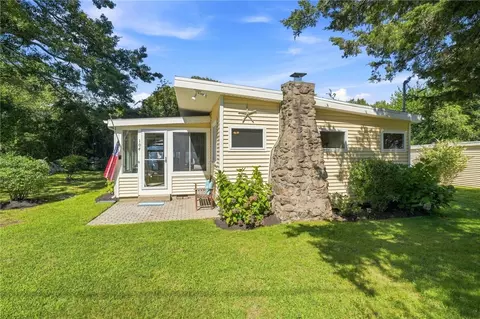104 Pequot Dr, Charlestown, RI 02813